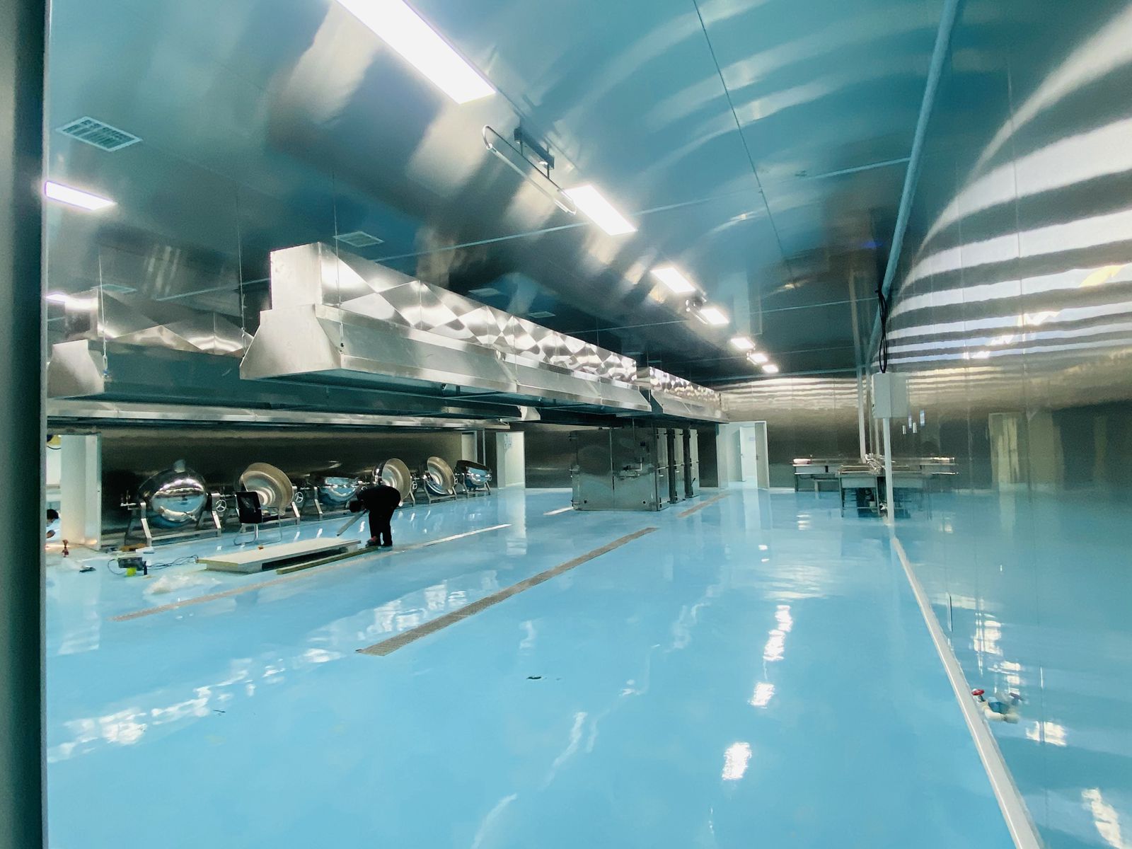 食德飽食品車間凈化板工程案例